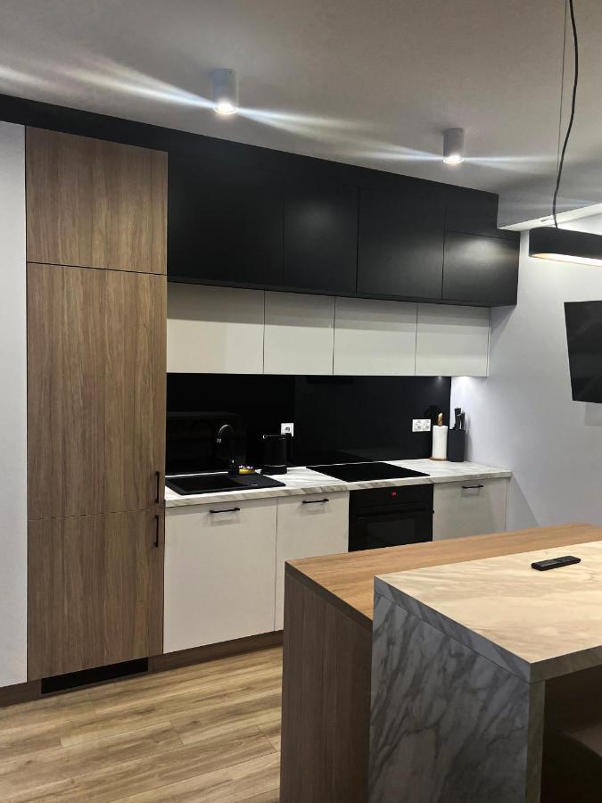 Amsterdam - Nowy Apartament W Centrum Z Prywatnym Zadaszonym Parkingiem Nowy Targ Dış mekan fotoğraf